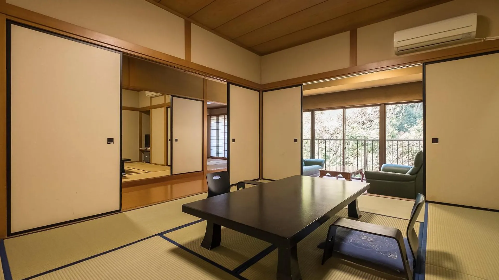 Hotel Shiunso Hakone 4*,