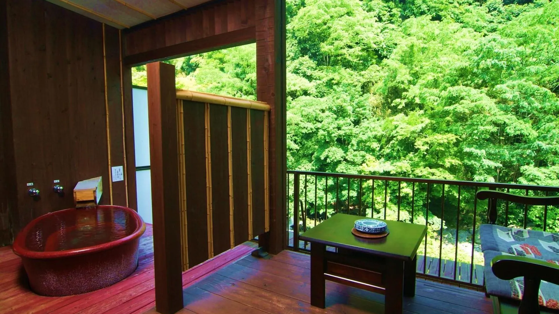 Ryokan (tradycyjny japoński pensjonat lub zajazd) Hotel Shiunso Hakone